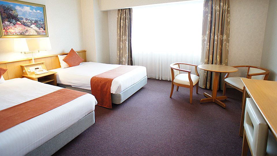 大阪ジョイテルホテルのデラックスツインのお部屋です。