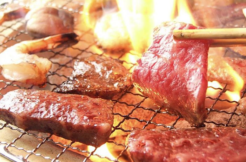テーブルオーダーバイキング 王道さんのお肉の写真